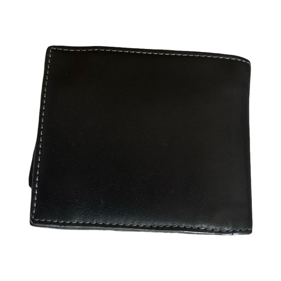 Lacoste Leather compact men's smooth kip leather crocodile logo. - Picture 4 of 15